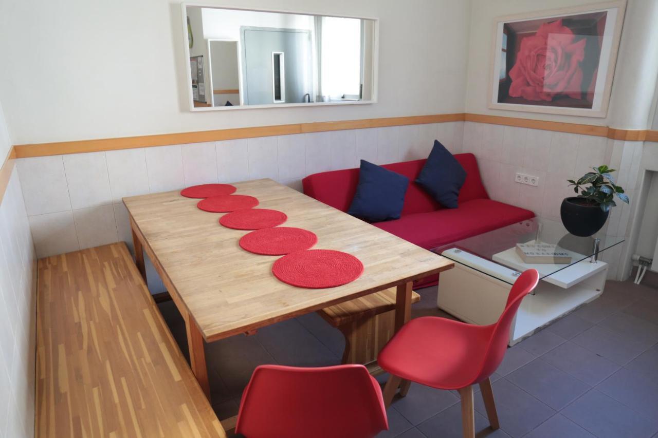 Mora Guest house *